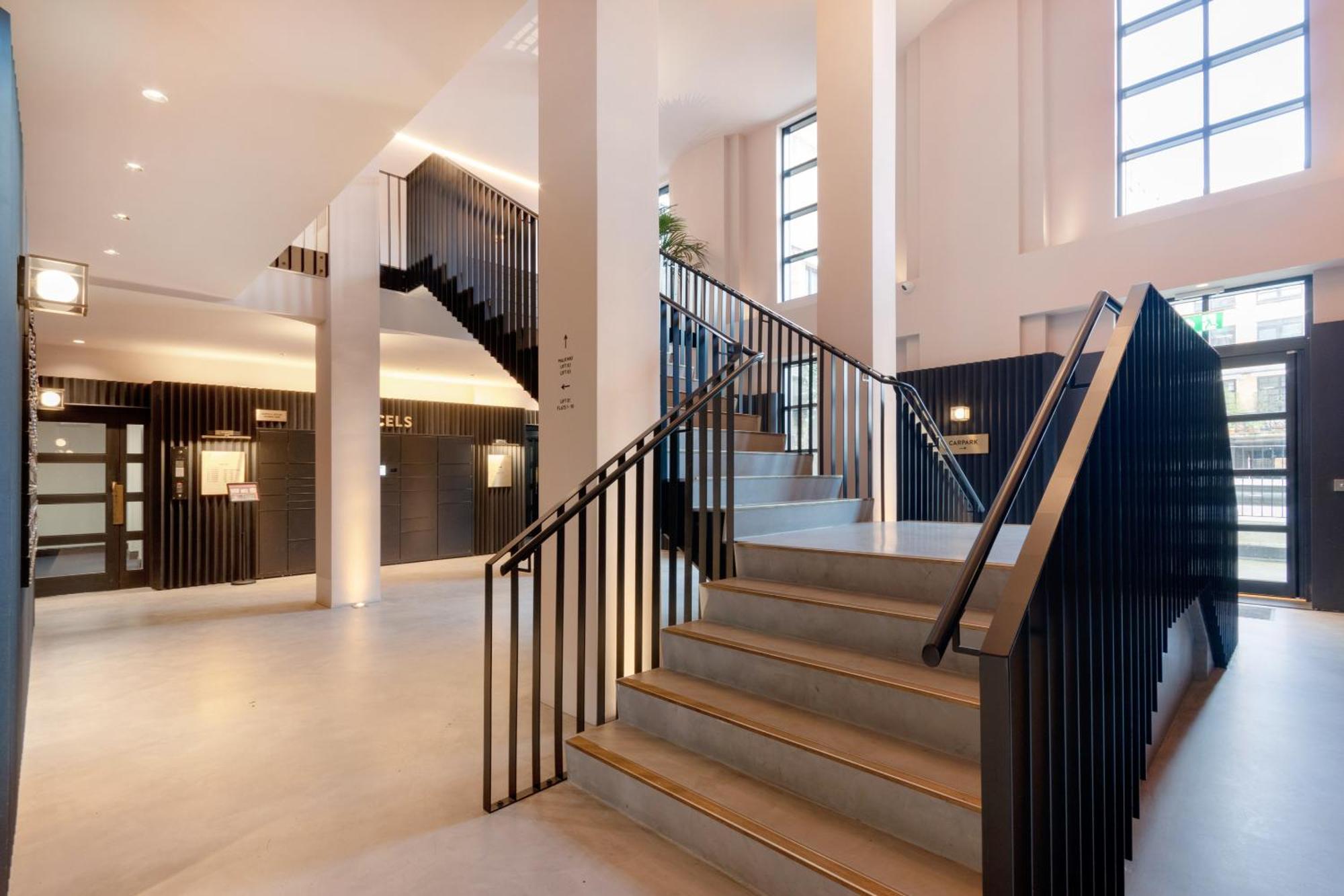 2 Bed Bethnal Penthouse Apartment